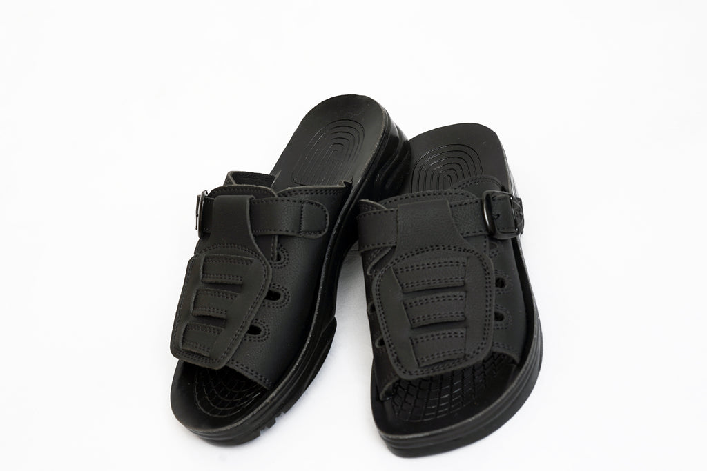 Monarch Black Slipper